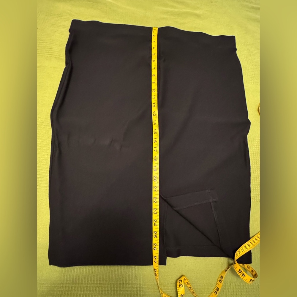 torrid Midi Studio Luxe Ponte Pencil Skirt size 3 EUC - Picture 7 of 8